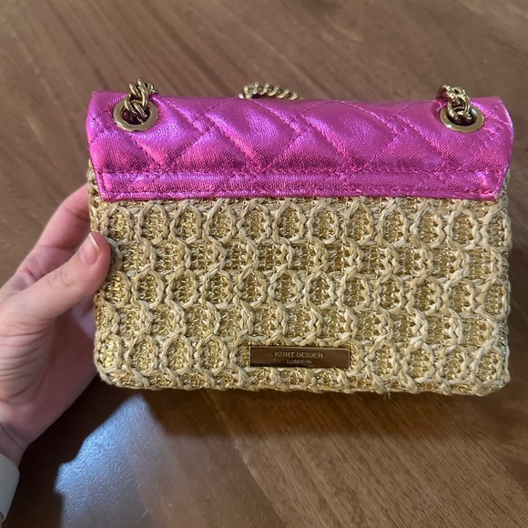 Kurt Geiger Pink and Gold Chain Shoulder Bag - Picture 3 of 5
